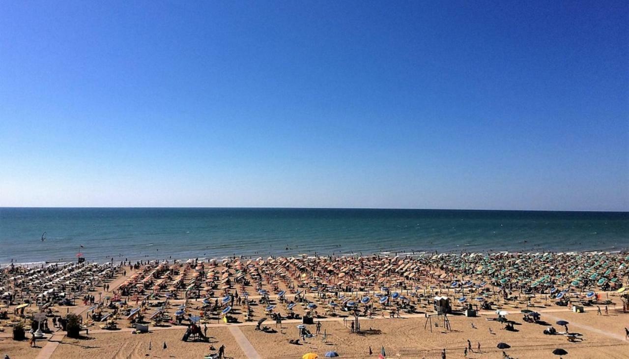 Girasole - Appartamenti Bibione Luaran gambar