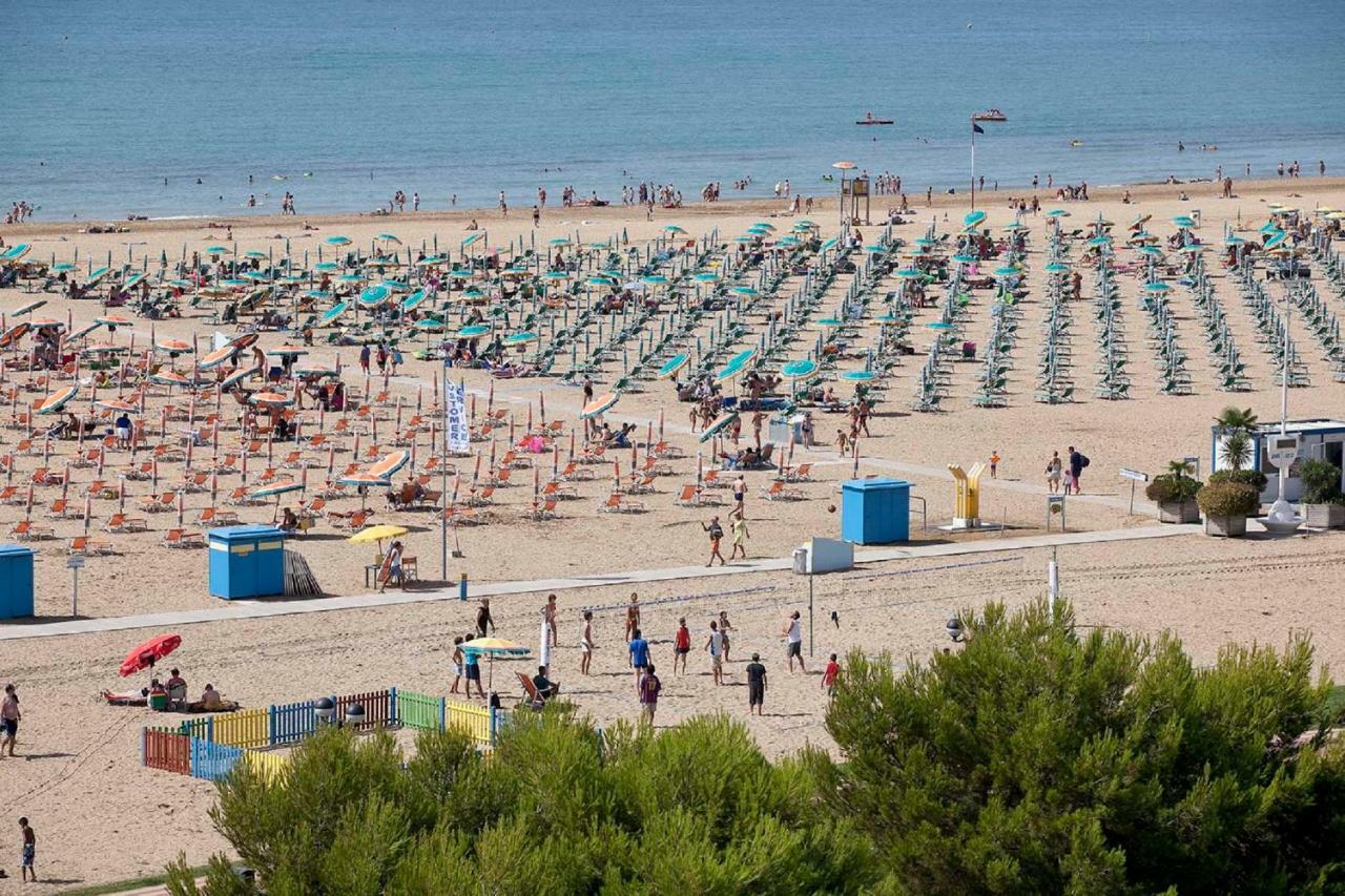 Girasole - Appartamenti Bibione Luaran gambar